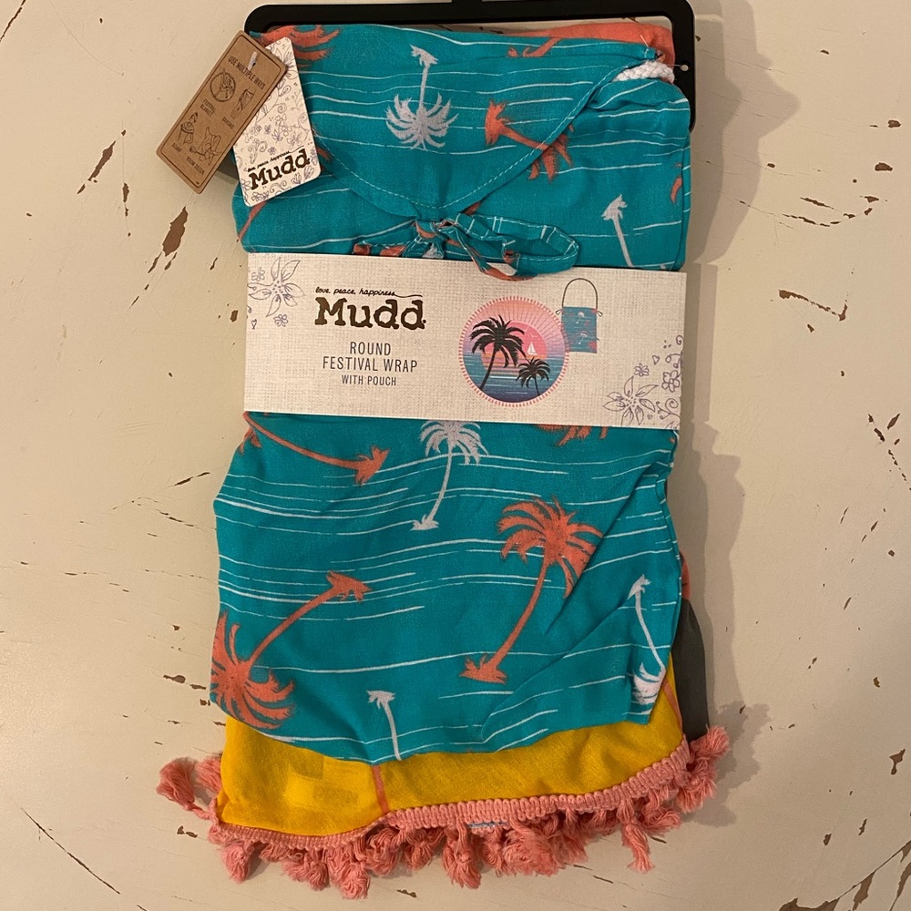 Mudd Round Festival Wrap w/ Pouch